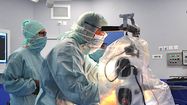 ROBOT - Technologie de pointe pour la chirurgie du genou à Pau